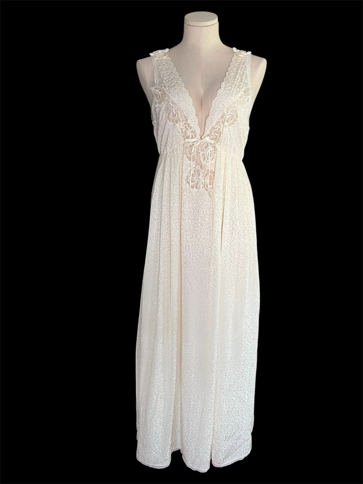 Vintage Christian Dior Cream Floral Lace Beaded Bow Floral Nightgown Small