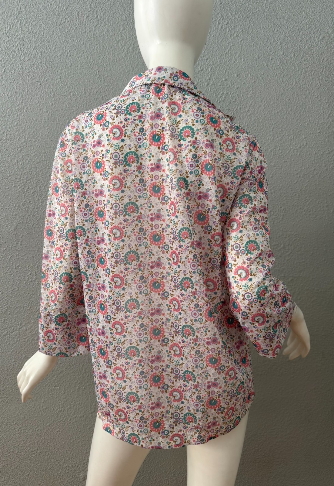 Vintage 70s Boho White Semi Sheer Floral Open Cardigan Jacket Top M