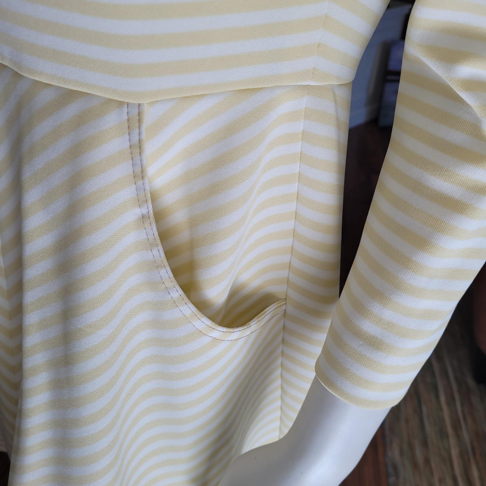 VTG Fit Flare Dress M Butter Yellow Ivory Stripe Pockets Stretch USA Retro Comfy