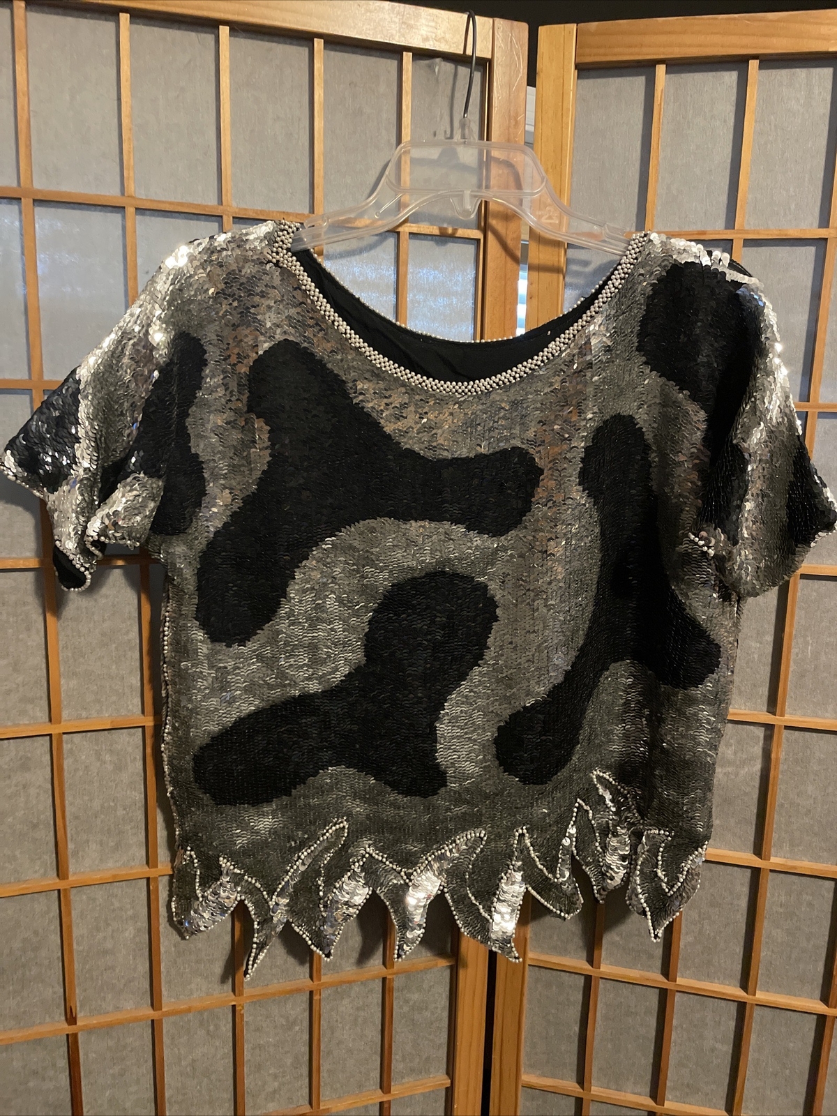 Vtg 80s Women’s Silk Beaded Sequin Animal Print Black & Silver Blouse Size M/L?
