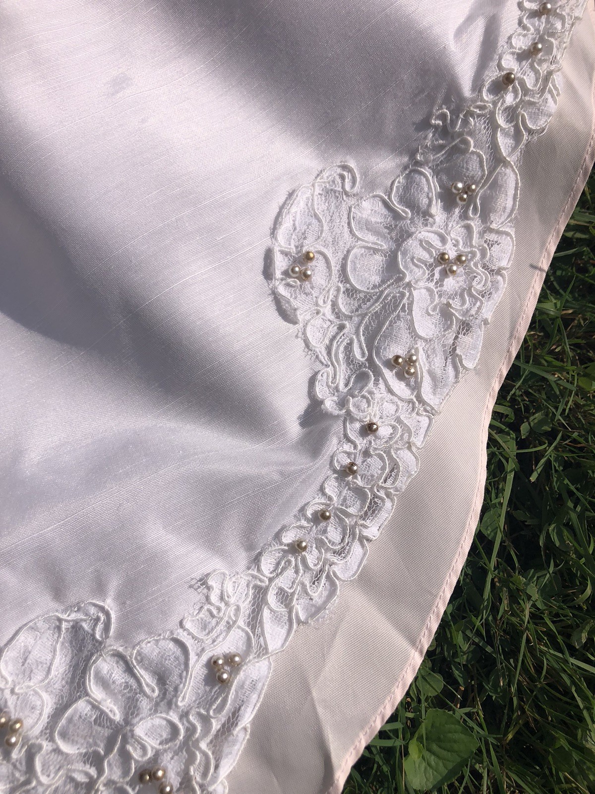 Vintage 1980’s Blush Rose Pink Lace Appliqué Pearls Wedding Gown /Veil 34-26-64