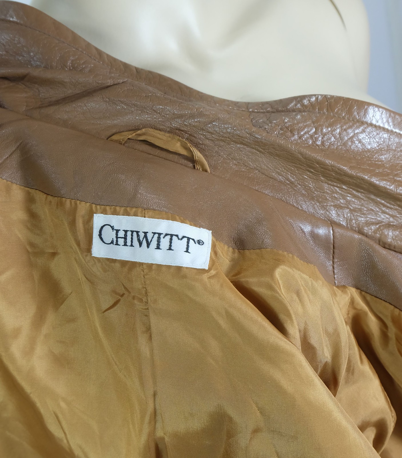 80s vintage LEATHER JACKET sz 36 caramel leather chiwitt embroidered sleeves
