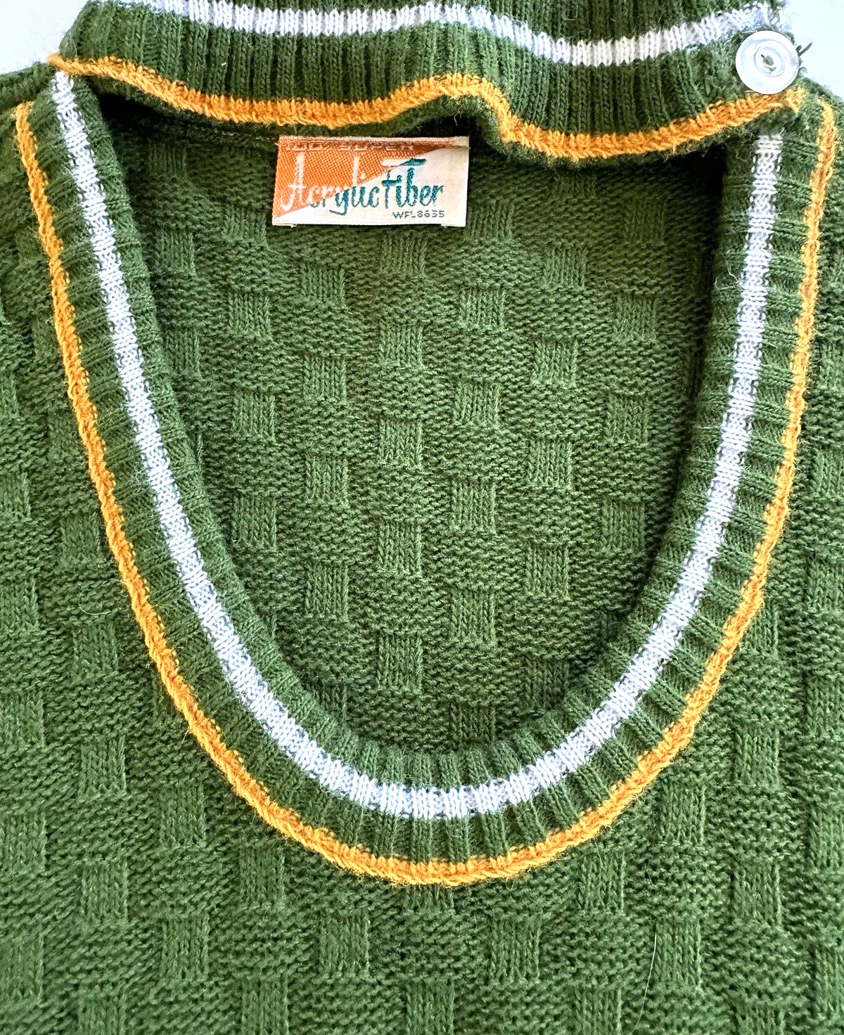 Vintage Banded Neck Acrylic Sweater Junior L 1960s 70s Scoop Green Basketweave