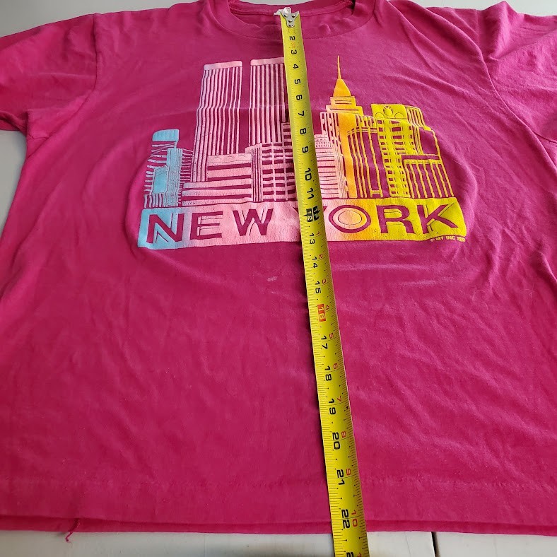 Vtg 90s Screen Stars Single Stitch Twin Towers New York City Skyline Pink Tee L