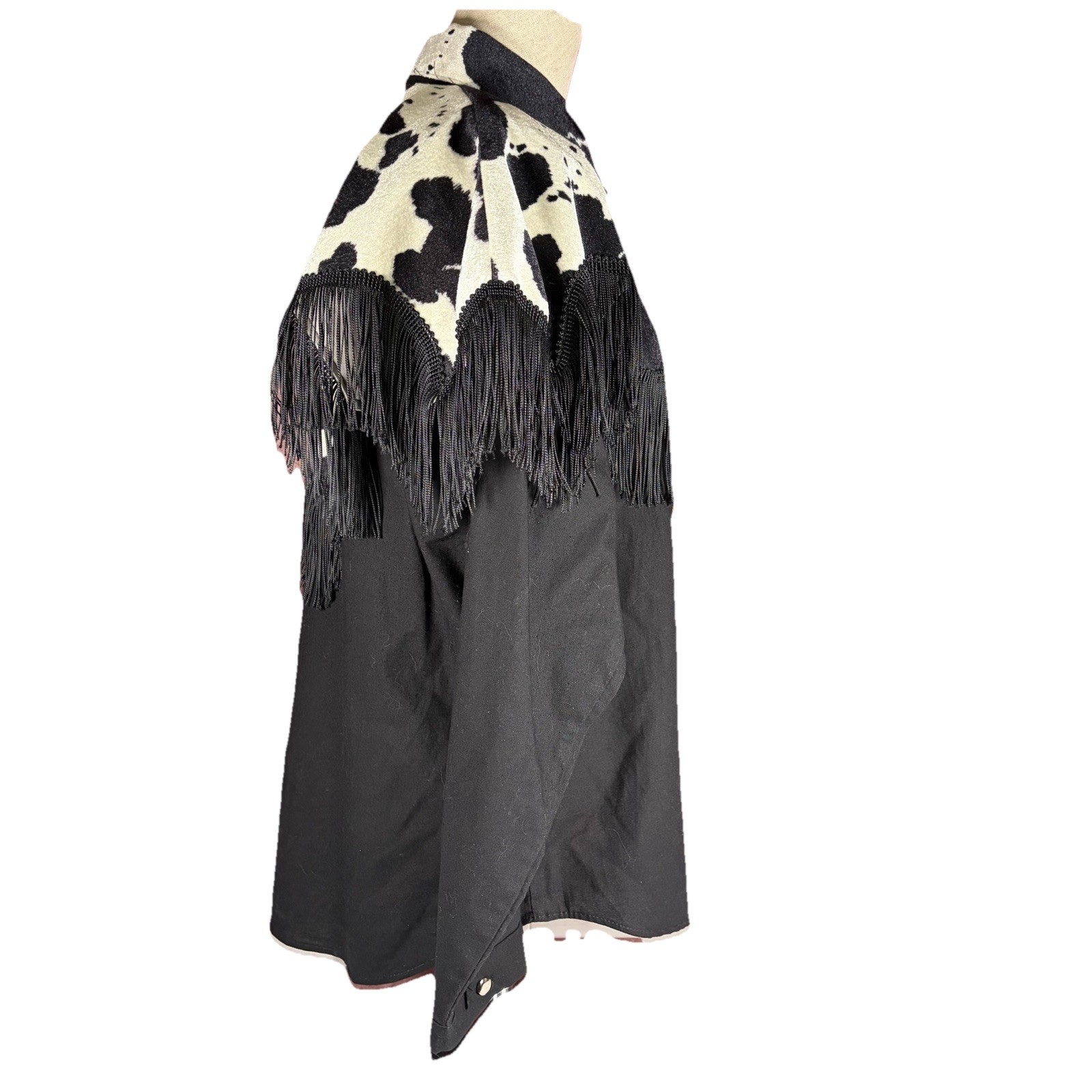 Vtg Sas’sa Western Fringe Cow Print Snap Front Shirt Black Cowhide Yoke Women’s