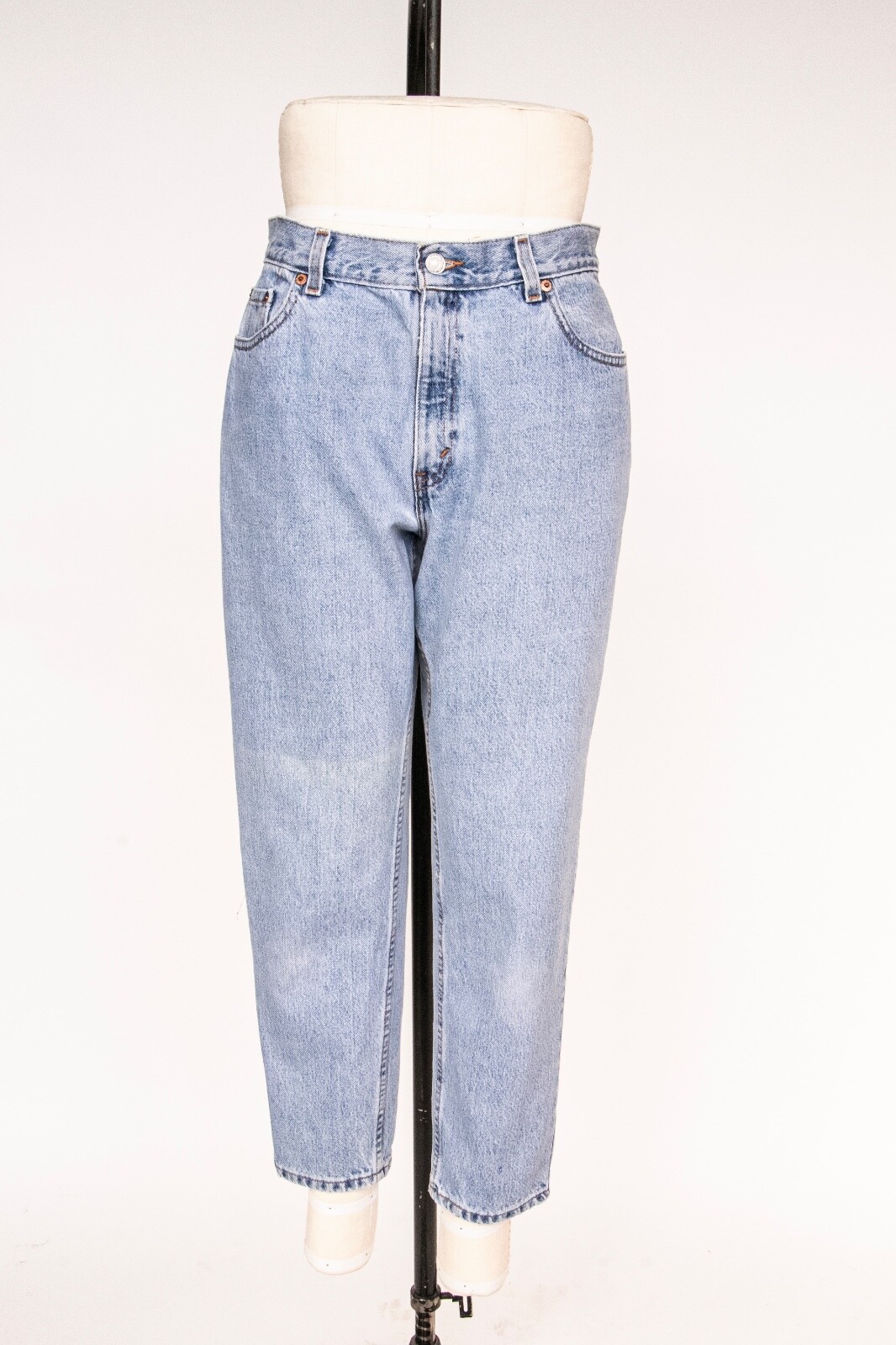 Levi’s 550 Jeans Cotton Denim 1990s 29″ x 27″