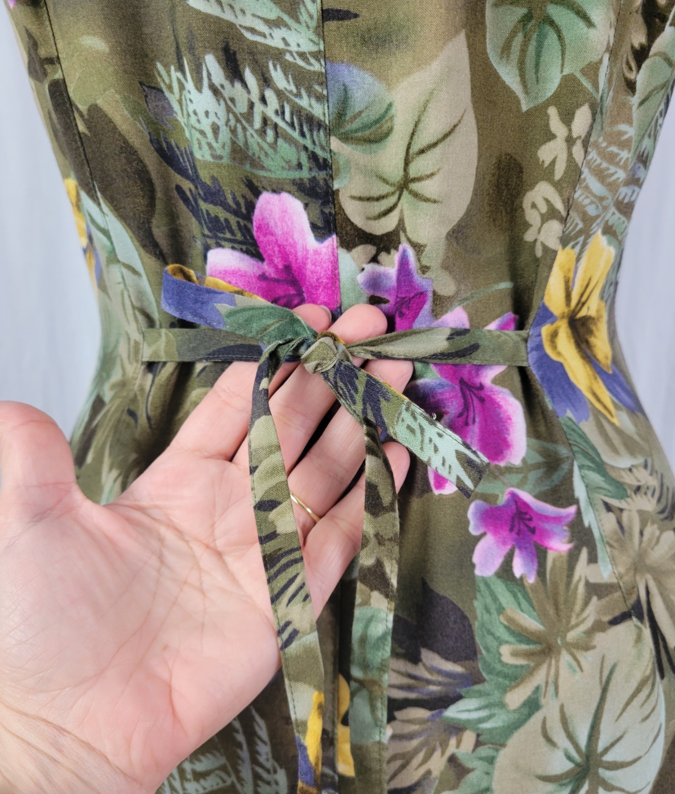 Vintage Erika Mossy Green Floral Sundress w Button Down Front Size Med Petite