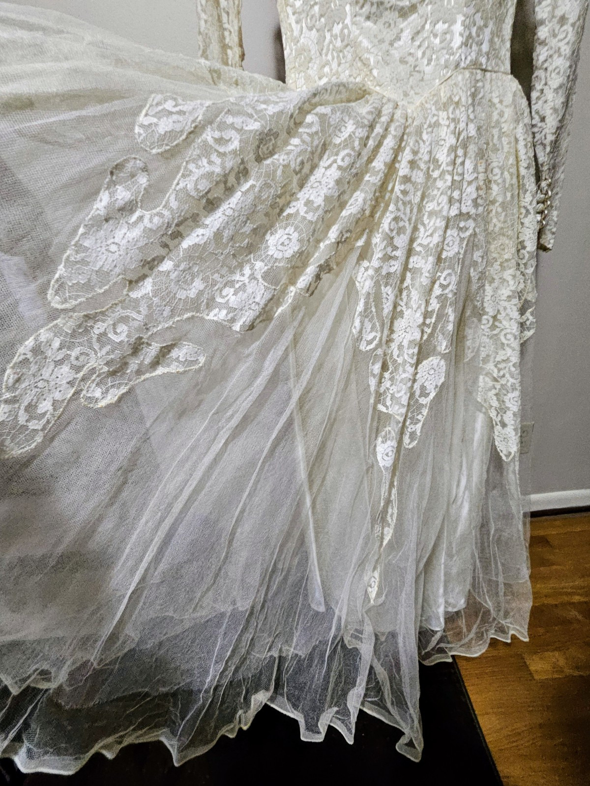 Vintage 50s Maurer Wedding Dress Tulle Lace Button Up Cottage Core