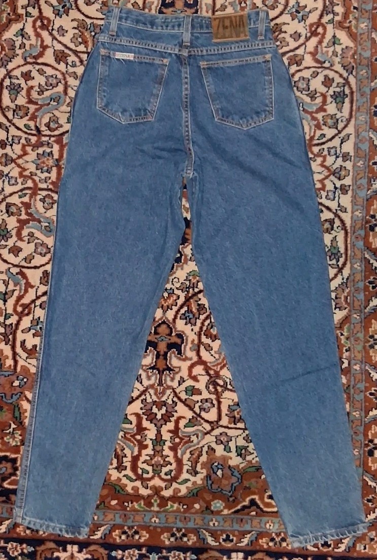 Zena Mom Jeans High Waisted Tapered Leg Medium Wash Blue Denim Womens 8 Vintage