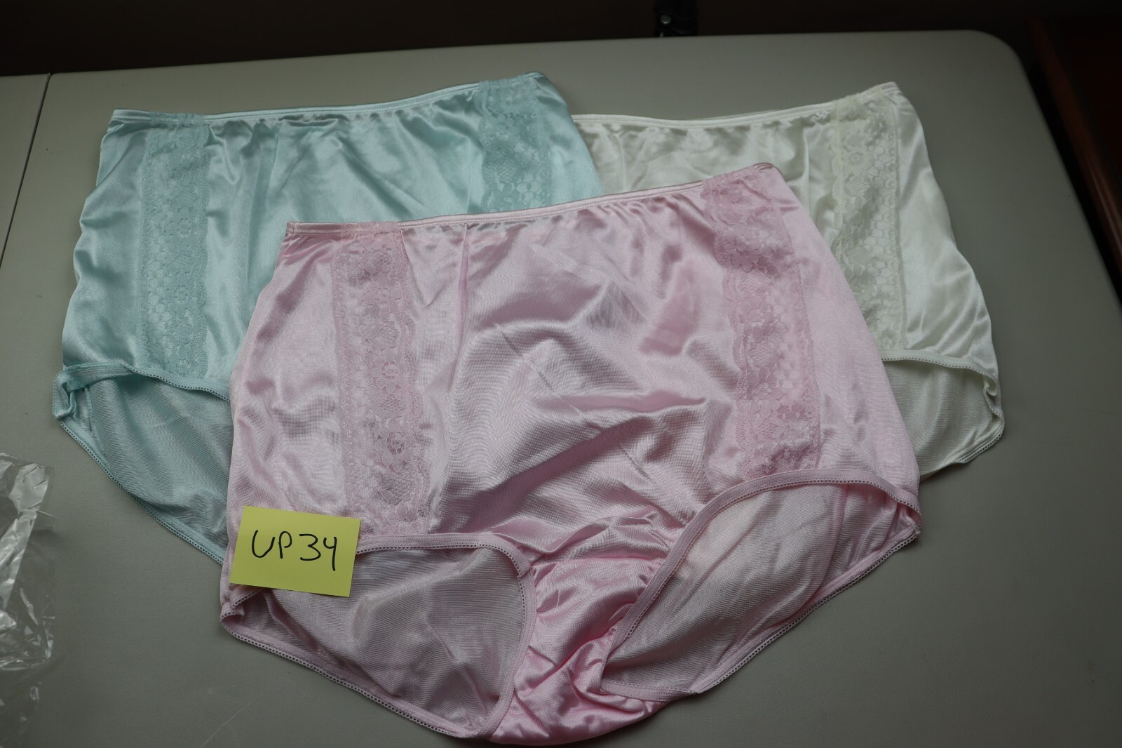 Vintage NYLON Panties Retro Pin-Up Pink Cream Size 11 Smart Fit NWOT Lingerie