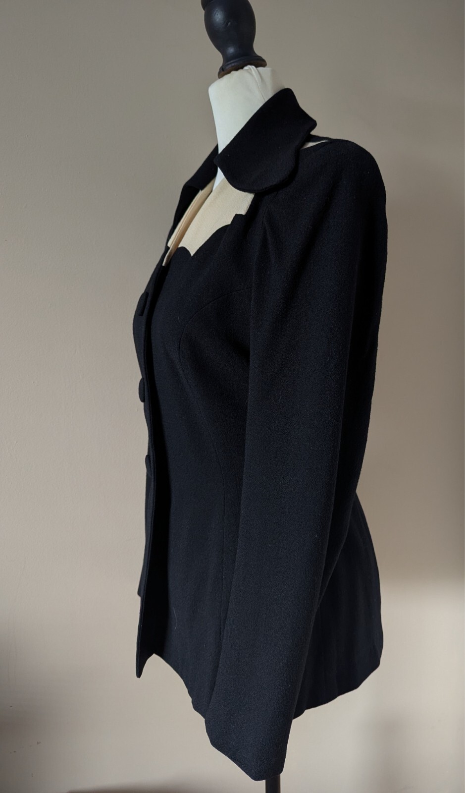 Rare Vintage 1940s Lilli Ann Black Label Black Cream Film Noir Blazer