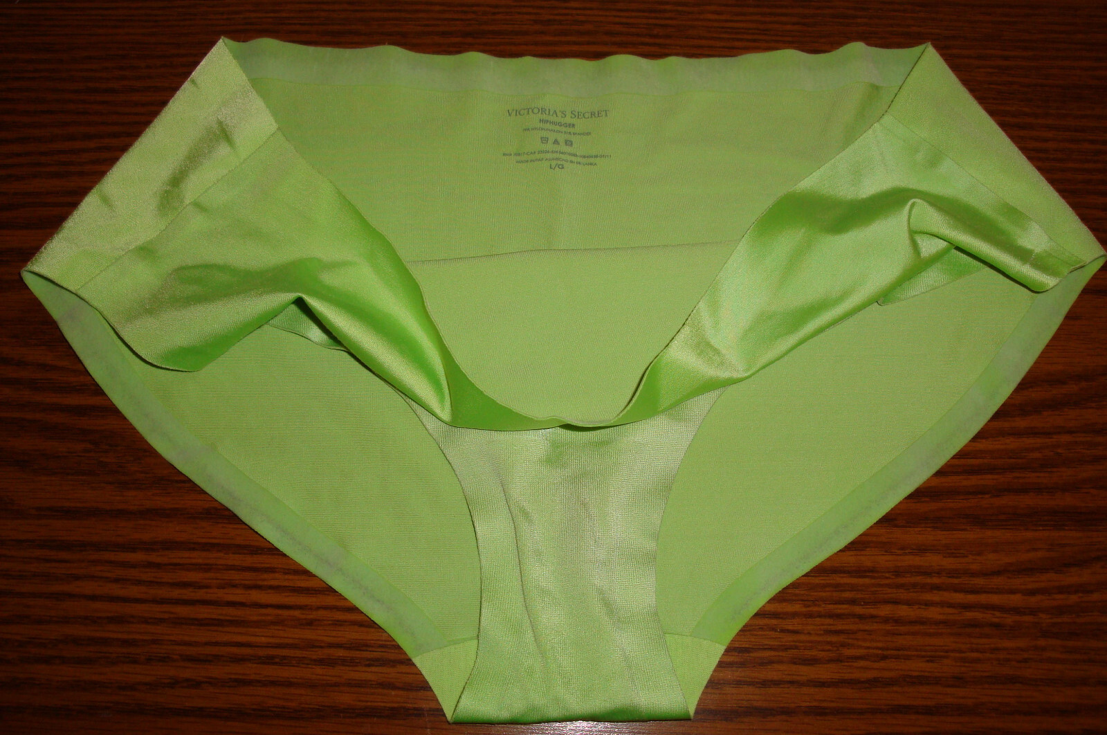 Victoria’s Secret L Satin Lime Green Hiphugger Silky Smooth Vintage 2011