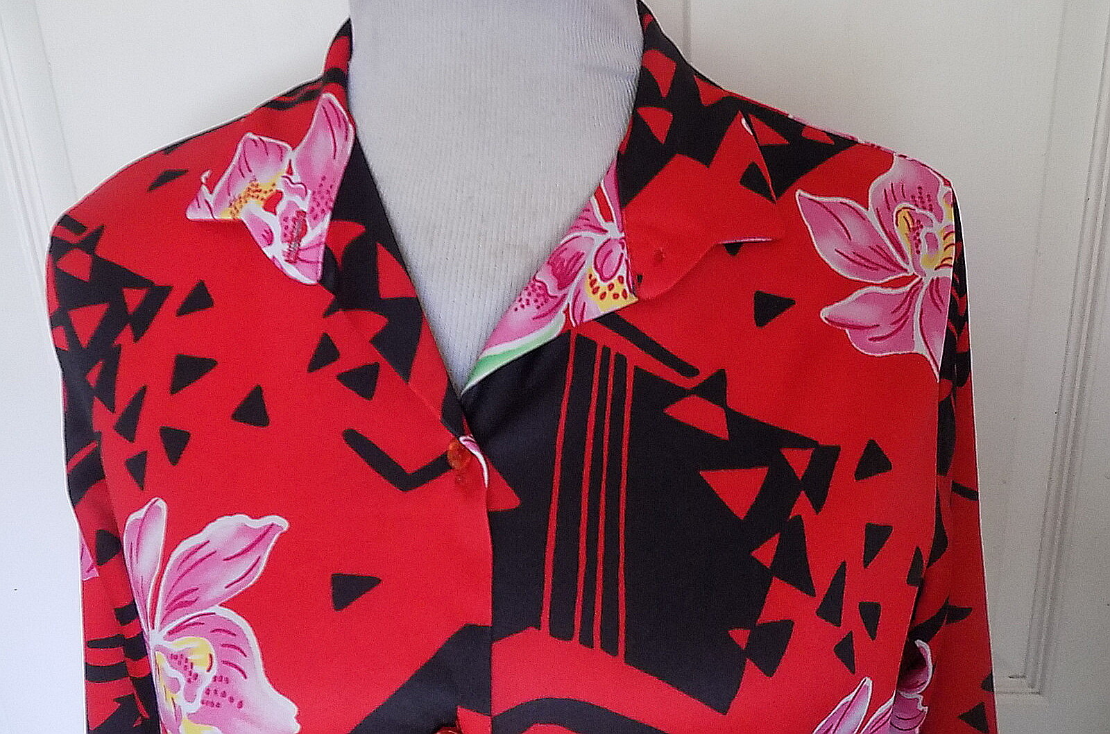 Vintage Red Black Vera Long Sleeved Orchids Blouse Size 16 Lady Bug Label B40 **