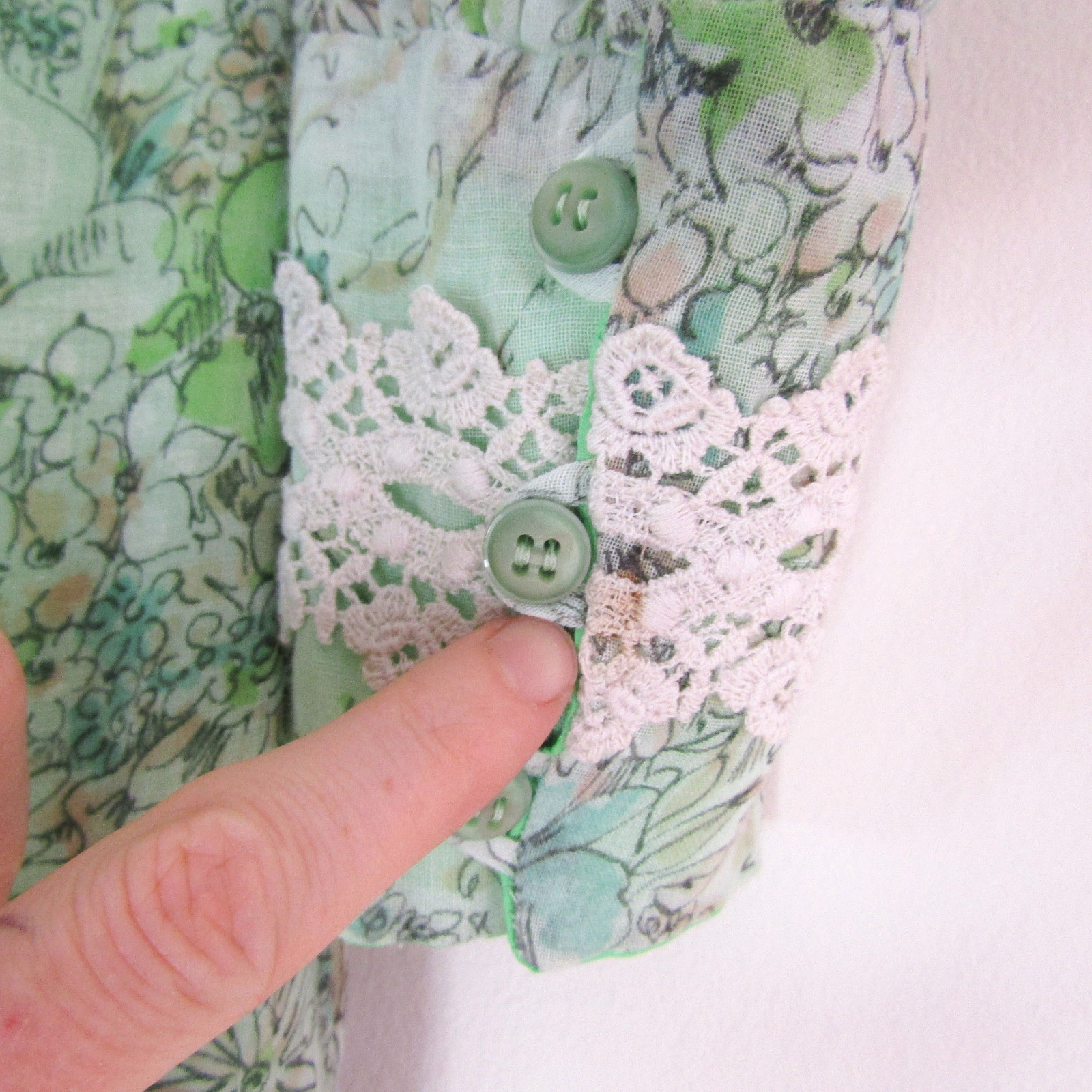 Vtg 70s VICTORIAN PRAIRIE DRESS green maxi FLORAL LACE FESTIVAL