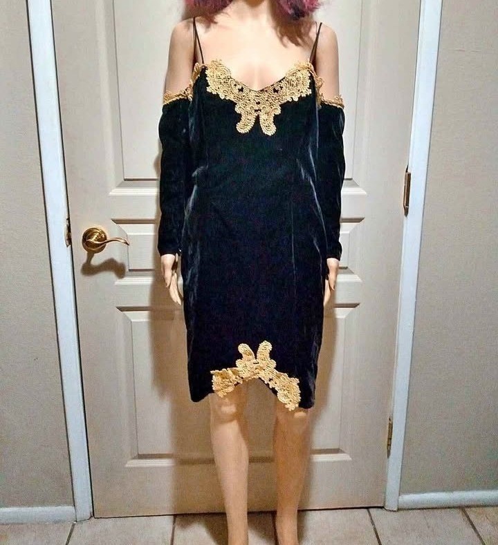 Vintage Fashion 1001 Nights Black Velvet Gold Lace Off Shoulder Dress USA Sz 13