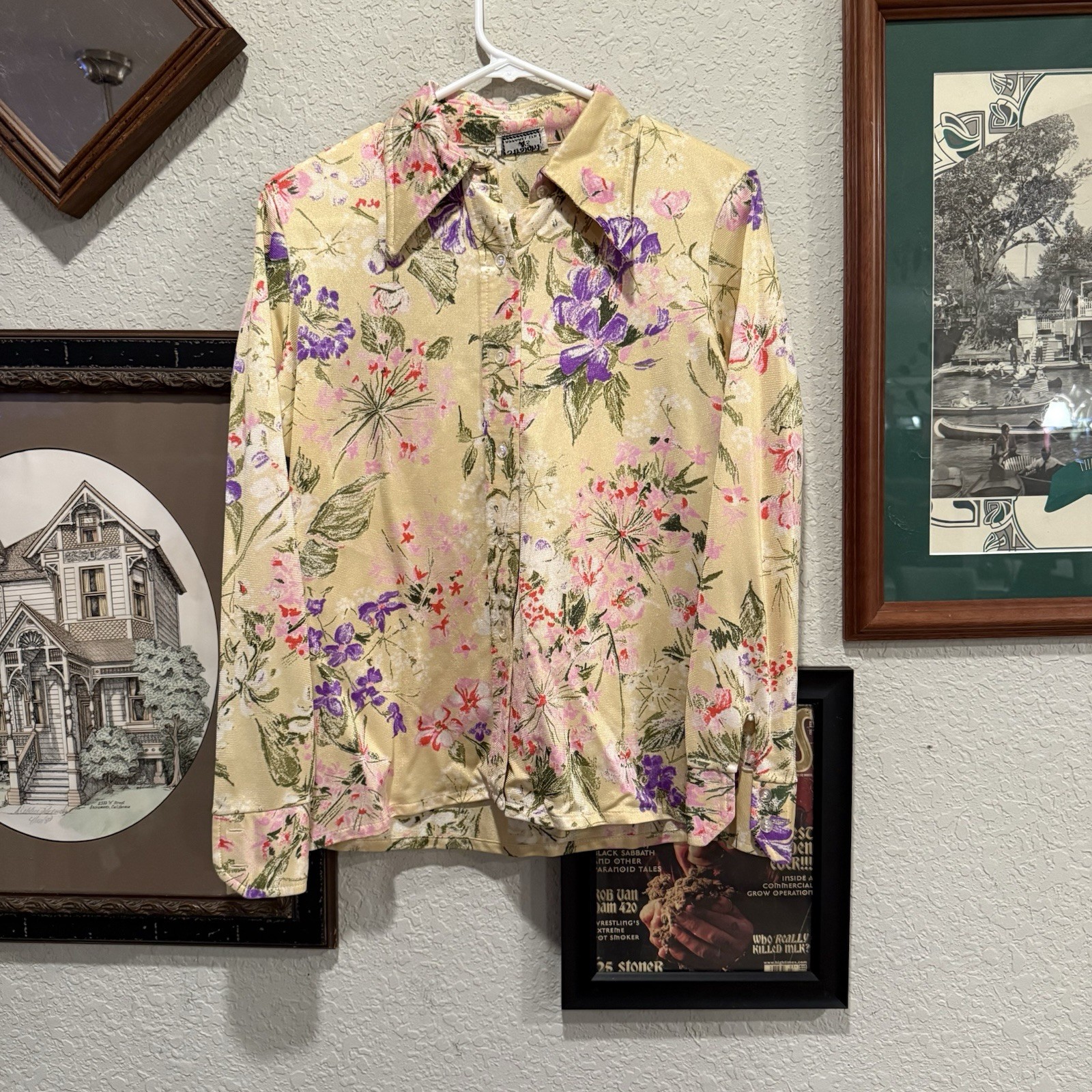 Vintage 70s Straight A’s Floral Blouse Mens Medium Peach Wide Collar Made in USA