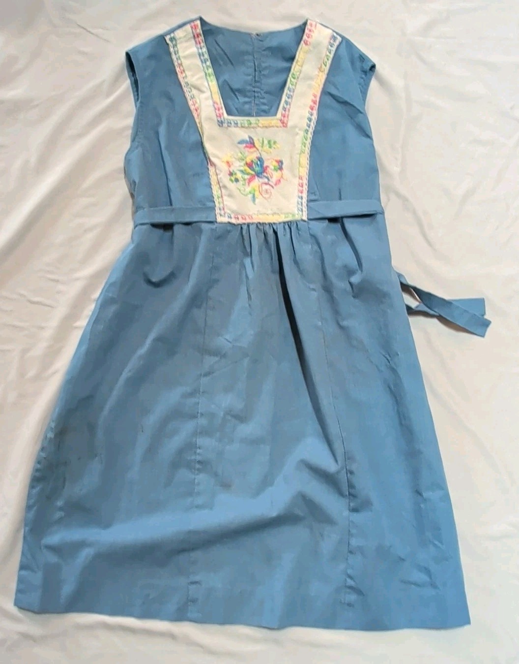 Vintage Blue Dress Floral Embroidered Bib 50% Polyester 50% Cotton Size 13/14