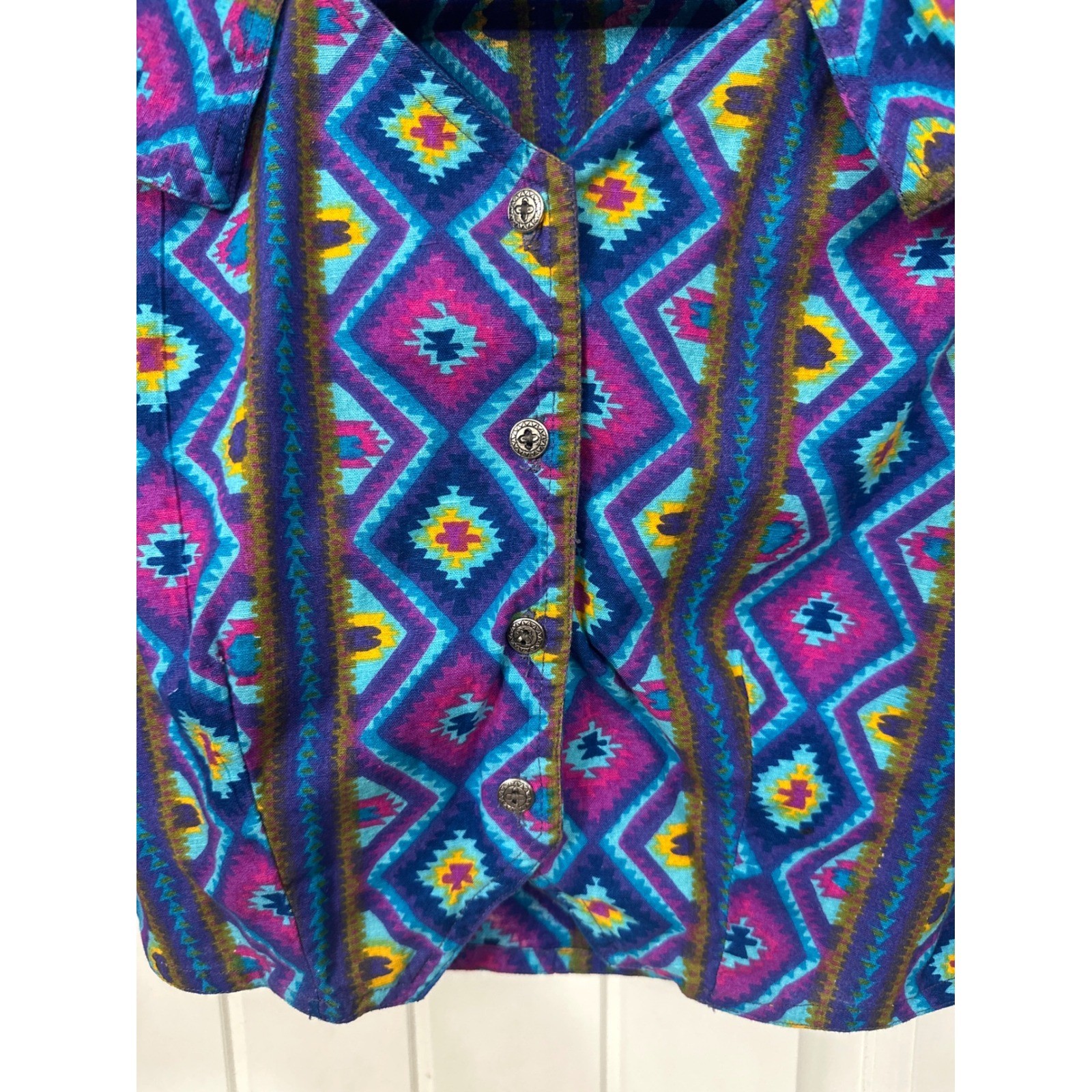 Vintage Rodeo Western Wear Womens Cropped Southwestern Geometric Shirt Purple M