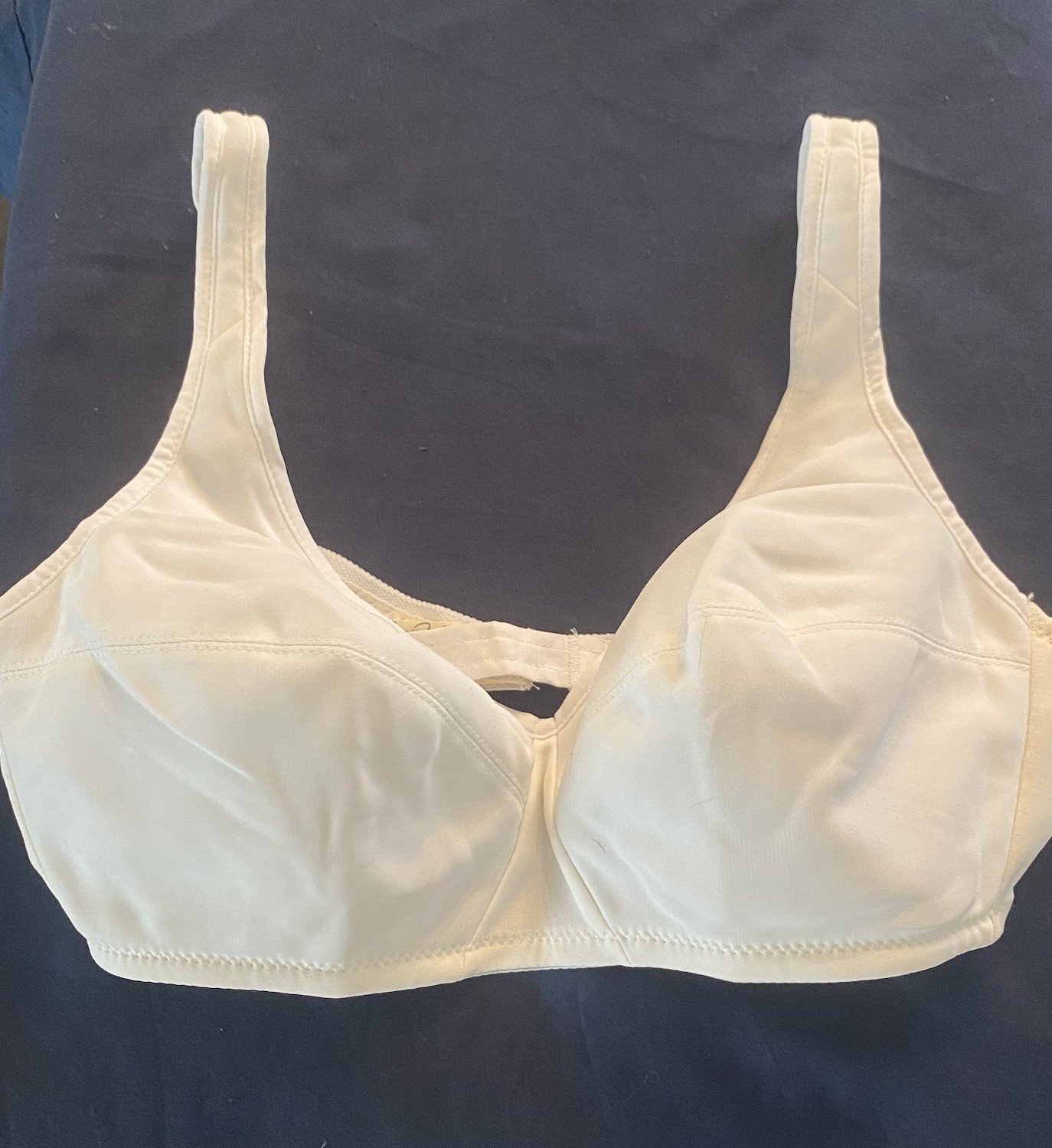 Vintage Exquisite Form Camisole Bra 36C Wirefree Nylon Lightly Lined White NWT