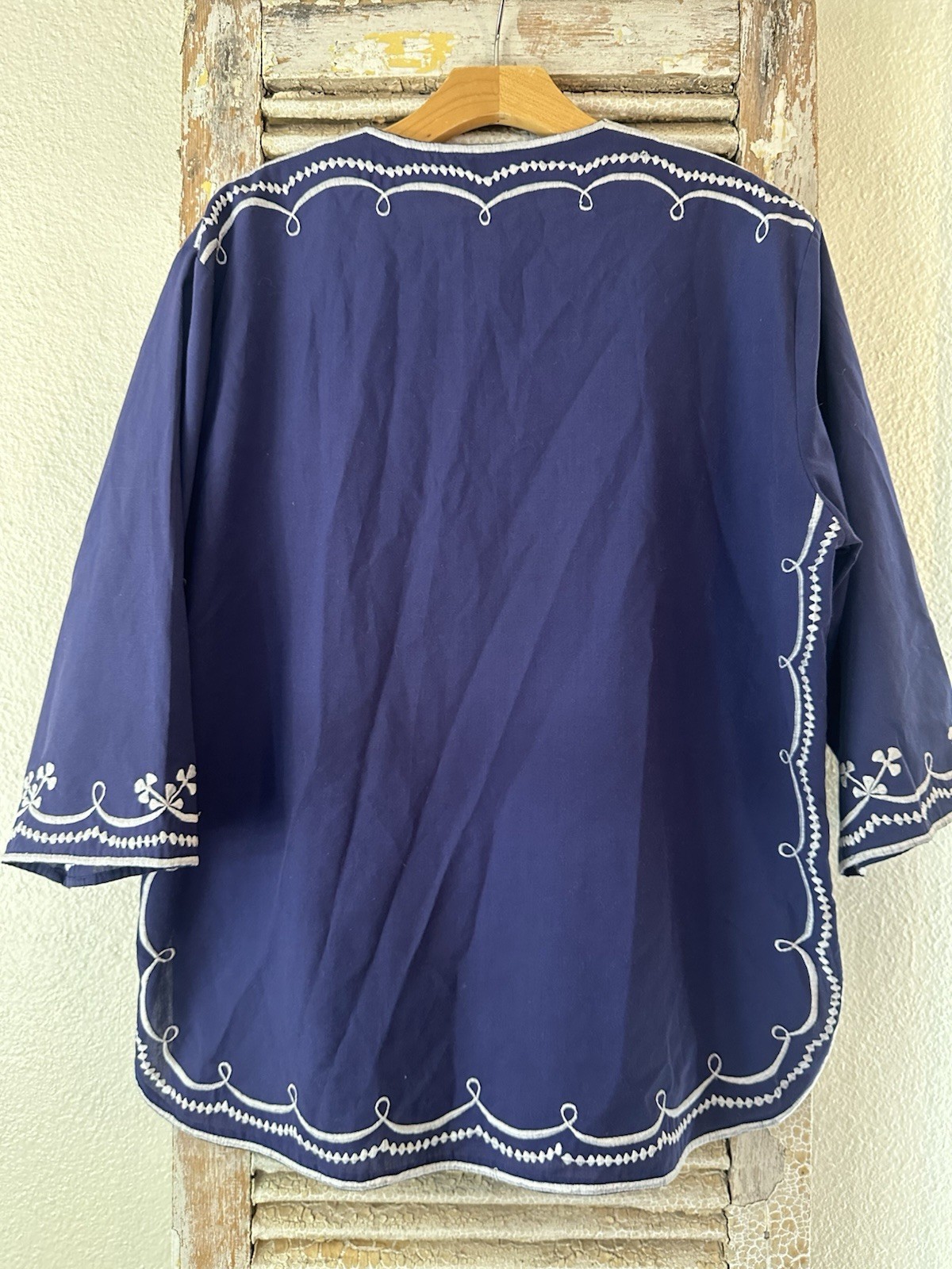 A4 Vtg Caro Of Honolulu Navy Embroidered Top Blouse Boho Sz 16