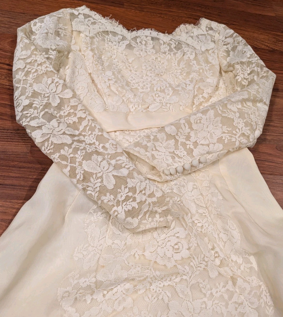 Vintage ILGWU Wedding Dress Womens XS Ivory Lace Long Sleeve Union Made USA