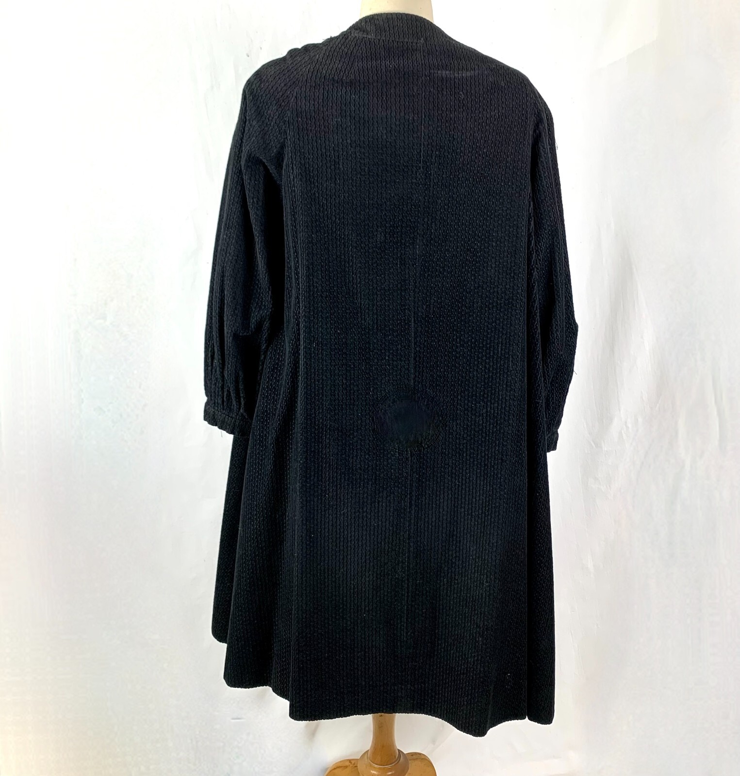 Vintage 50s Aubrey Segal Swing Coat M Black Corduroy Red Lining Mother of Pearl