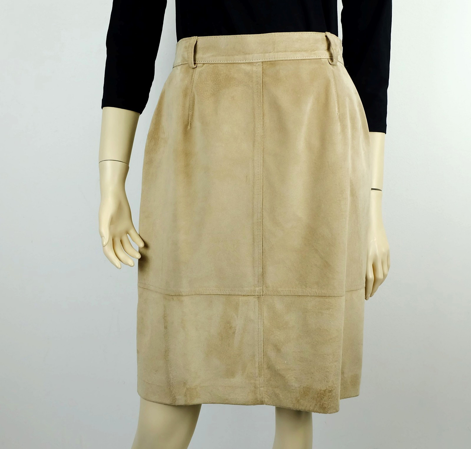 true vintage betty barclay 90s suede skirt sand size 38