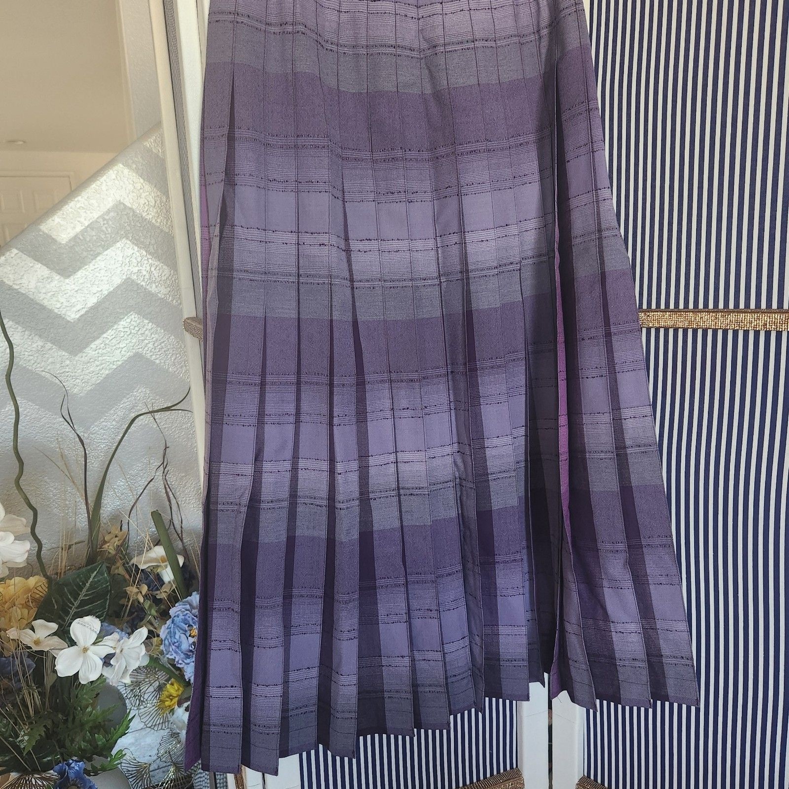 Vintage Pendleton Purple Plaid Pleated 100% Wool Maxi Skirt Size 6 Dark Academia