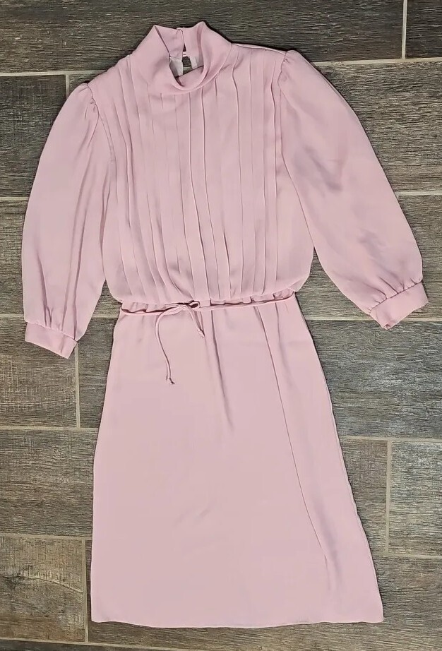„Monica Richards” dusky pink womens knee-length dress,3/4 sleeve, size 10