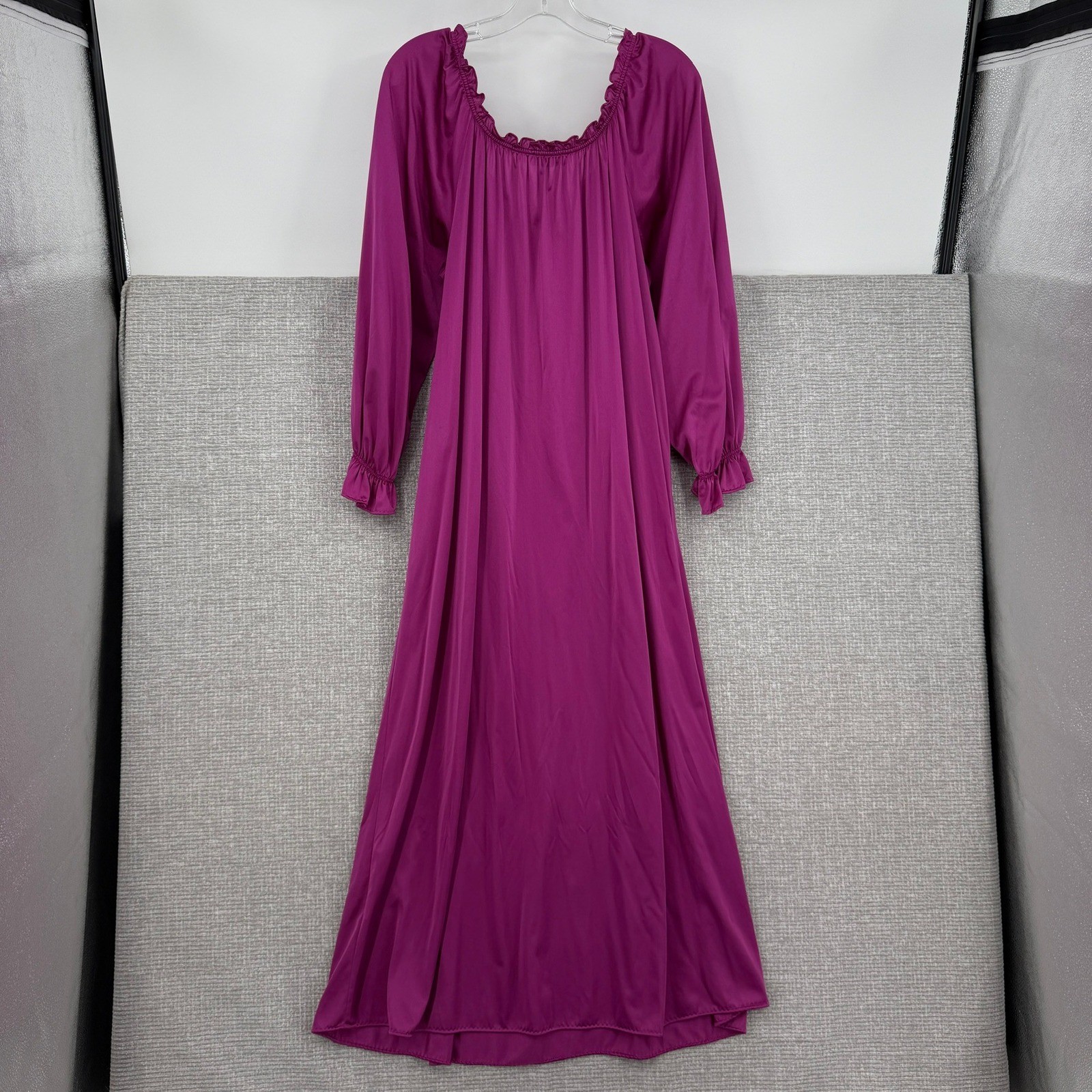 Vintage Miss Elaine Nightgown Women Medium Purple Flowy Cottage Boho Sleepwear