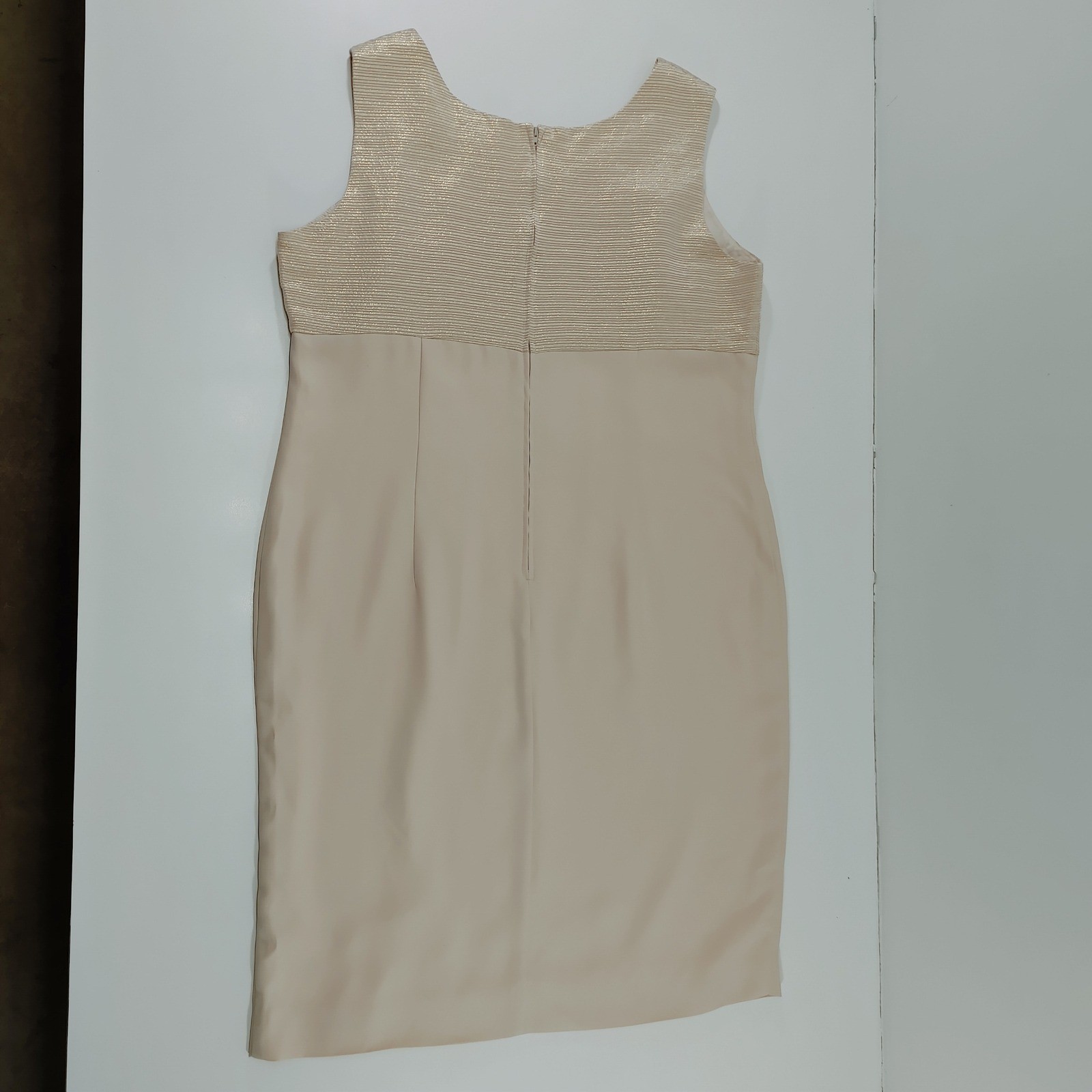 Vintage Gold Metallic Ribbed Cream Sheath Dress Sleeveless Formal Size 20