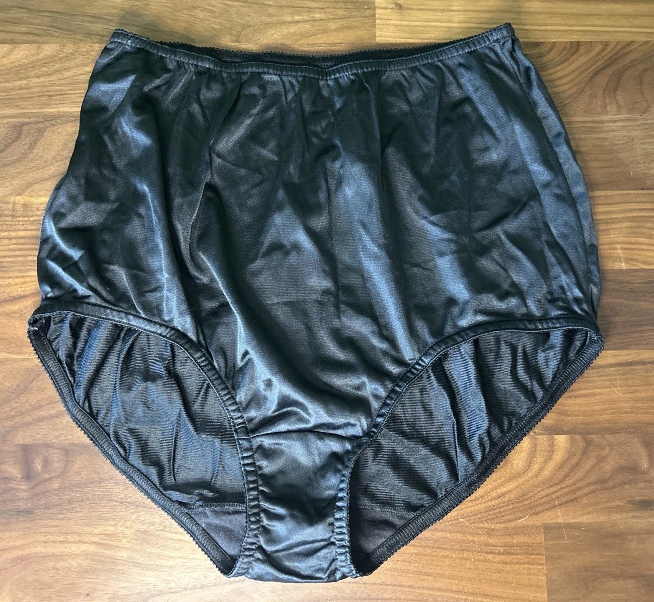 Vtg Warners Perfect Measure Nylon Panties Size 8 Black Second Skin Satin NOS