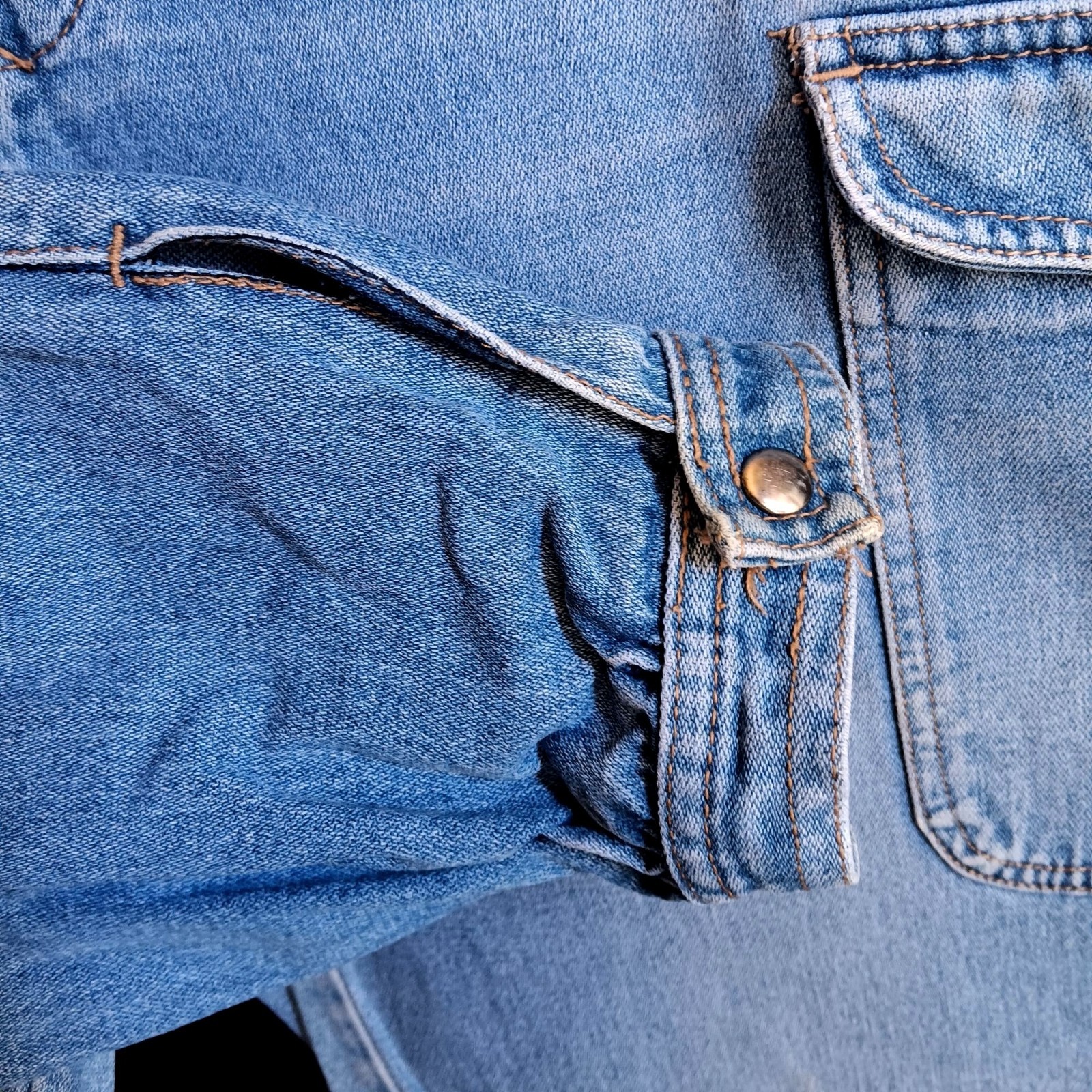 True Vintage 80s Cargo Jeans 11 29×32 Snap Cuffs Distress Pentimento Brittania