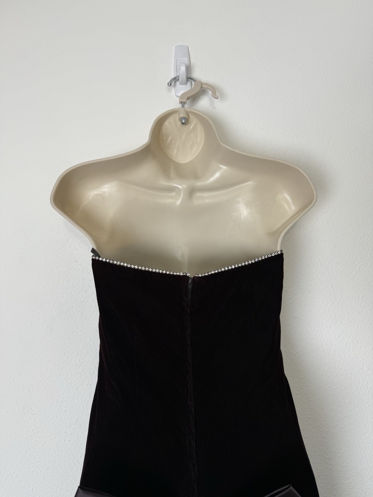 L.A. Glo Vintage 90s Velvet Ruffled Layered Hem Cocktail Dress Size 11/12 Party