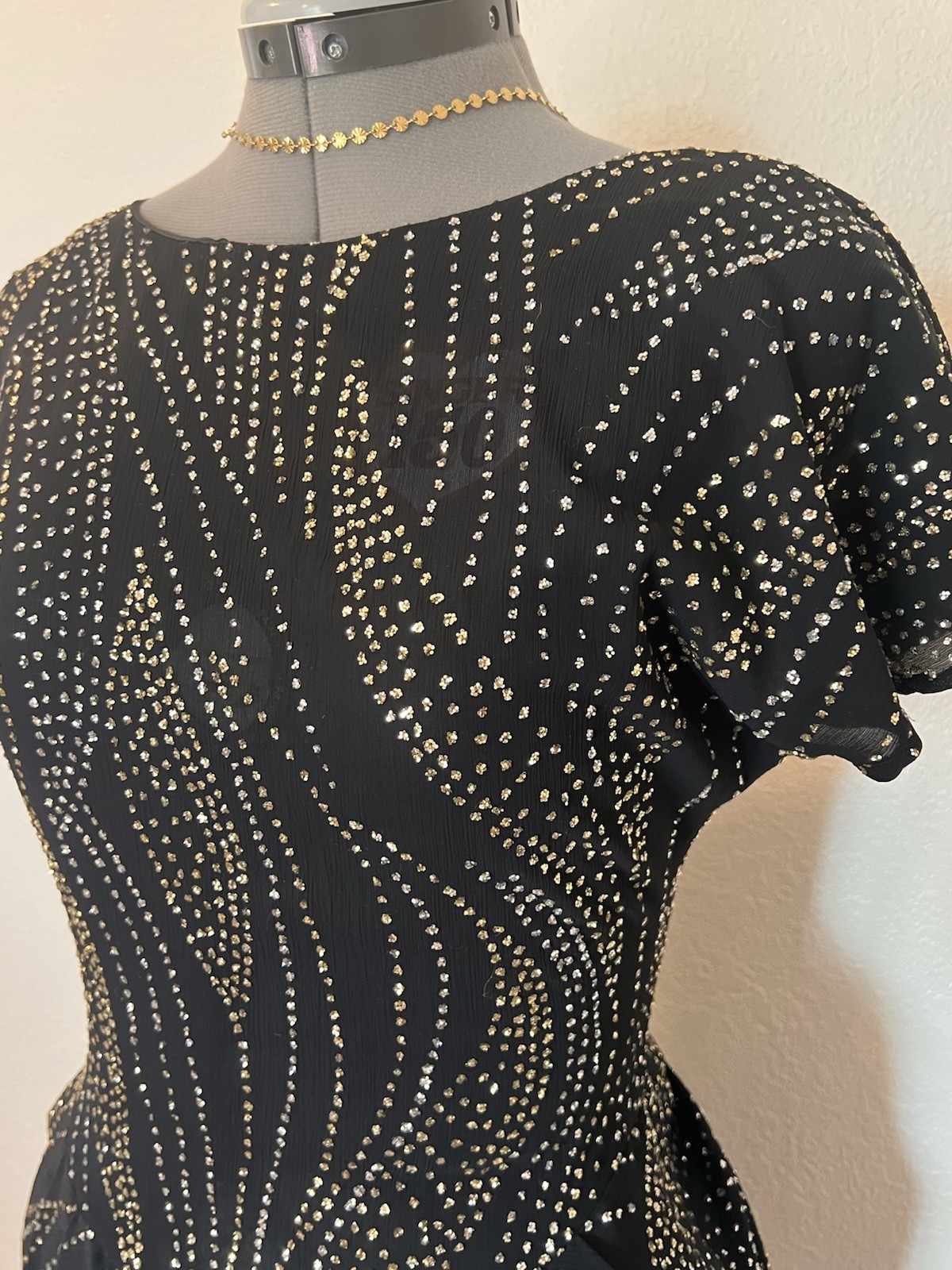 Vintage Hearts 1980s Art Deco Hourglass Glitter Cocktail Dress Size 9 USA Made