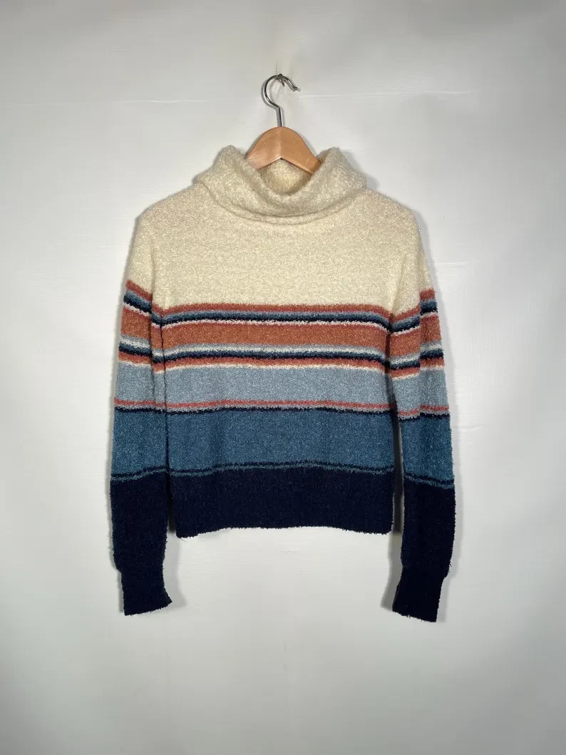Vintage 1970s Fuzzy Bouclé Knit Striped Turtleneck Sweater Size M