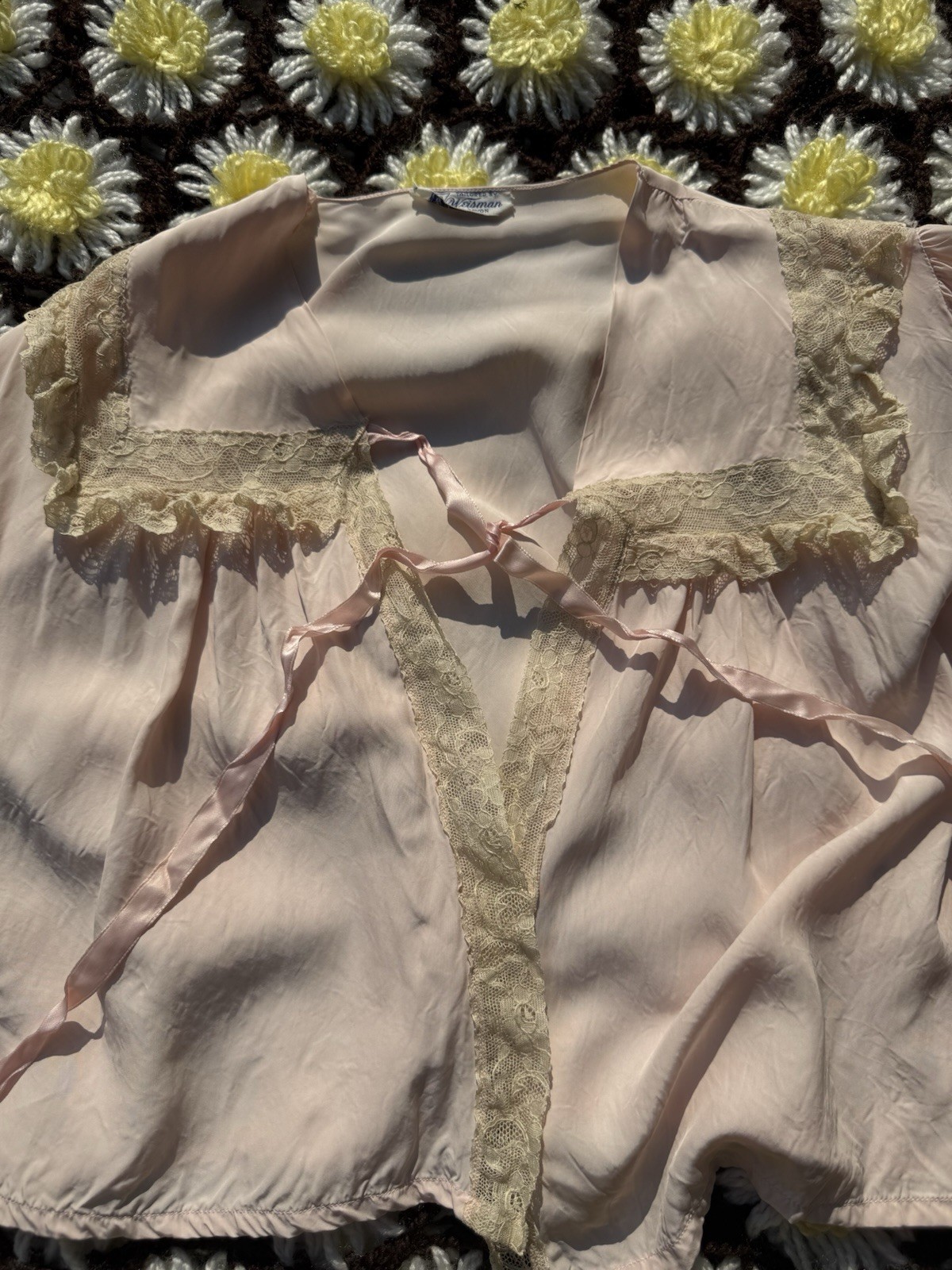 Vintage 1940s Liquid Rayon Satin Peach Bed Jacket Cottagecore Fairy Lingerie
