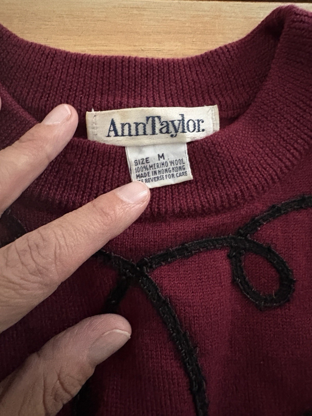 Vintage Ann Taylor 100% Merino Wool Sweater Maroon Red Women’s Sz M Shoulder Pad