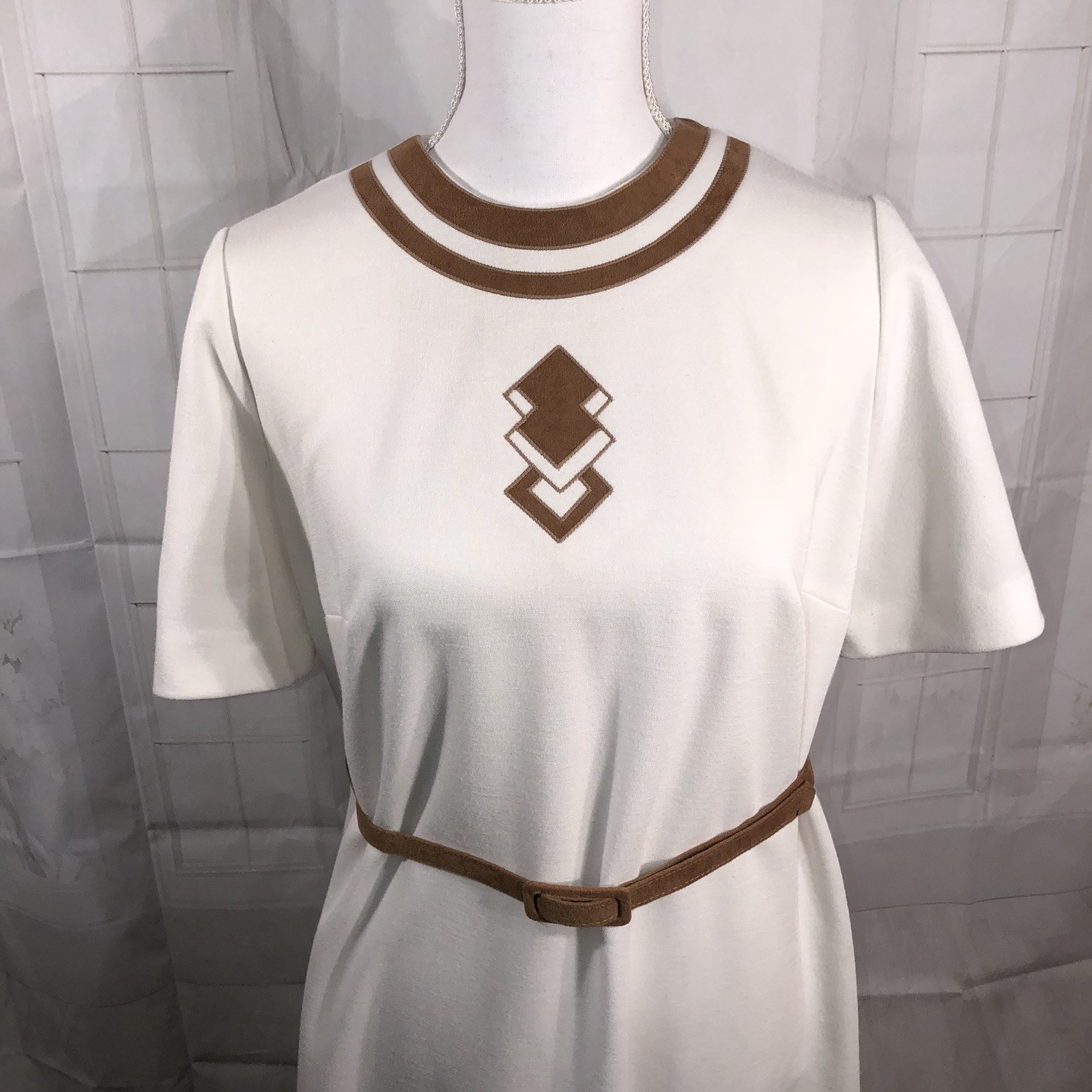 Vintage Leslie Pomer Dress Belted Suede Details Size 12 Short Sleeve