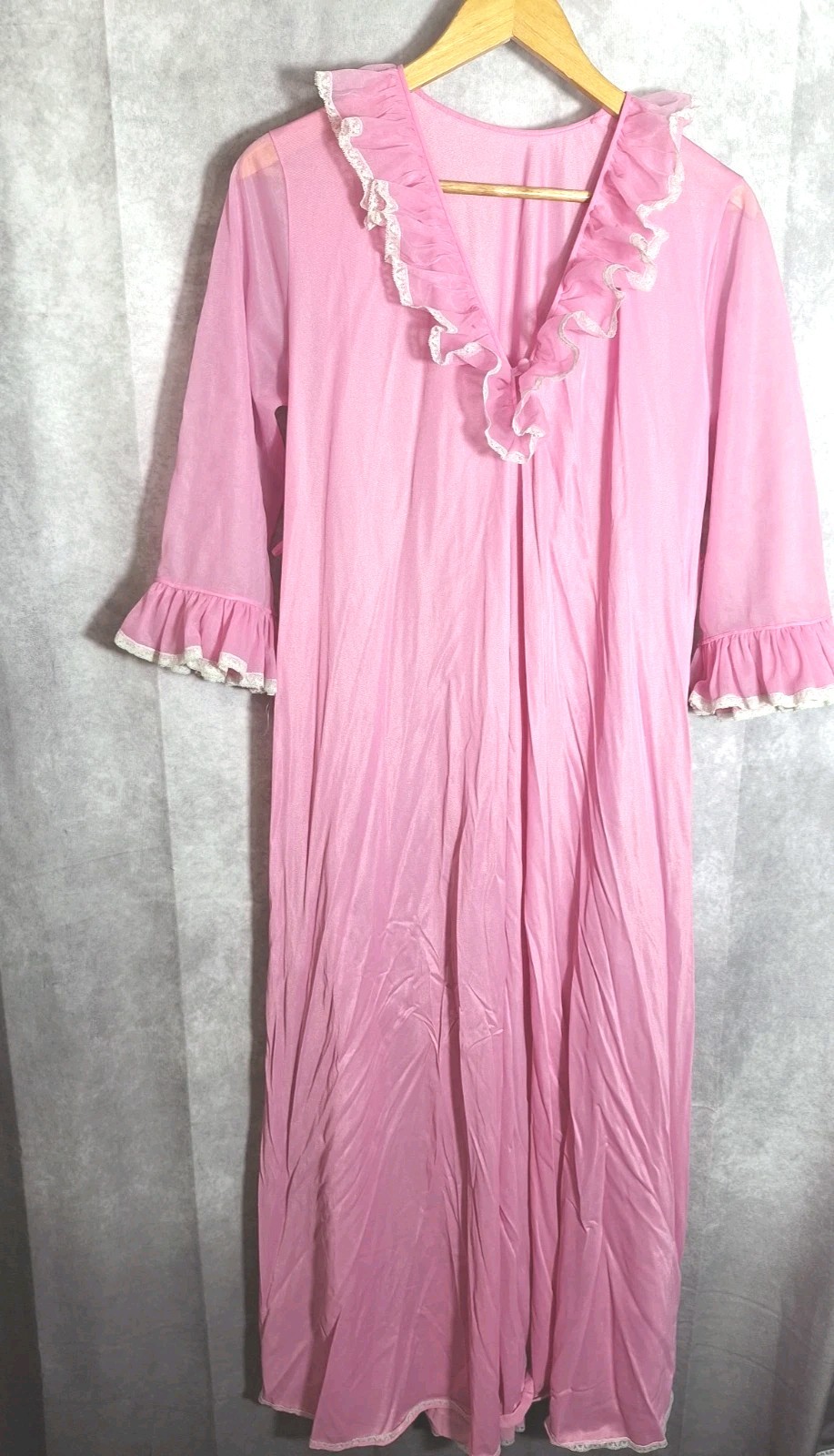 Vintage Pink Satin Silky Nightgown Sz L Regency Romantic Old Money Made In USA