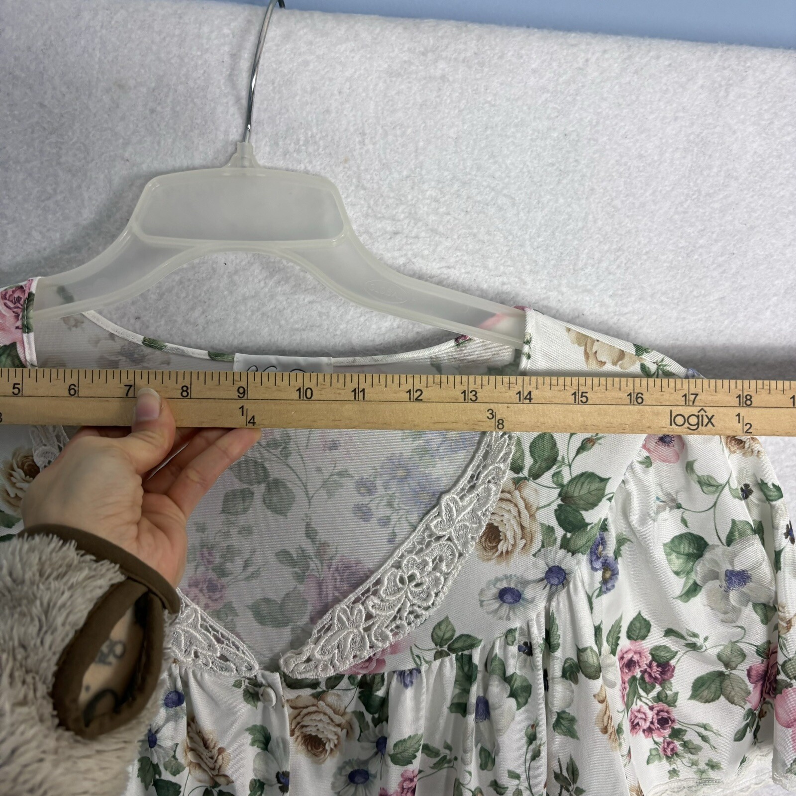 VTG Cottagecore Floral Maxi Nightgown Sz M Satin Lace Details S/S Pocket Button