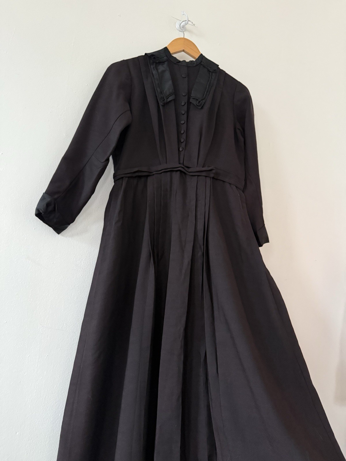 Antique Victorian Wool Crepe Full Length Winter Wrapper Dress/Duster Mourning M