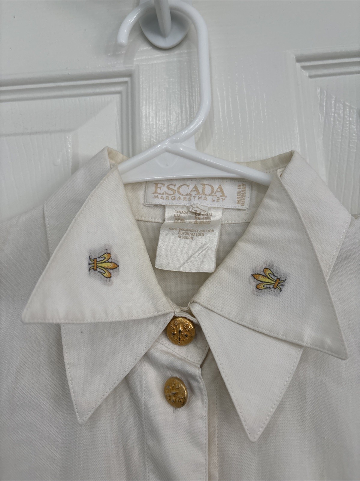 VTG ESCADA Margaetha Ley fleur-de-lis Embroidered Gold Button Blouse 34 Germany