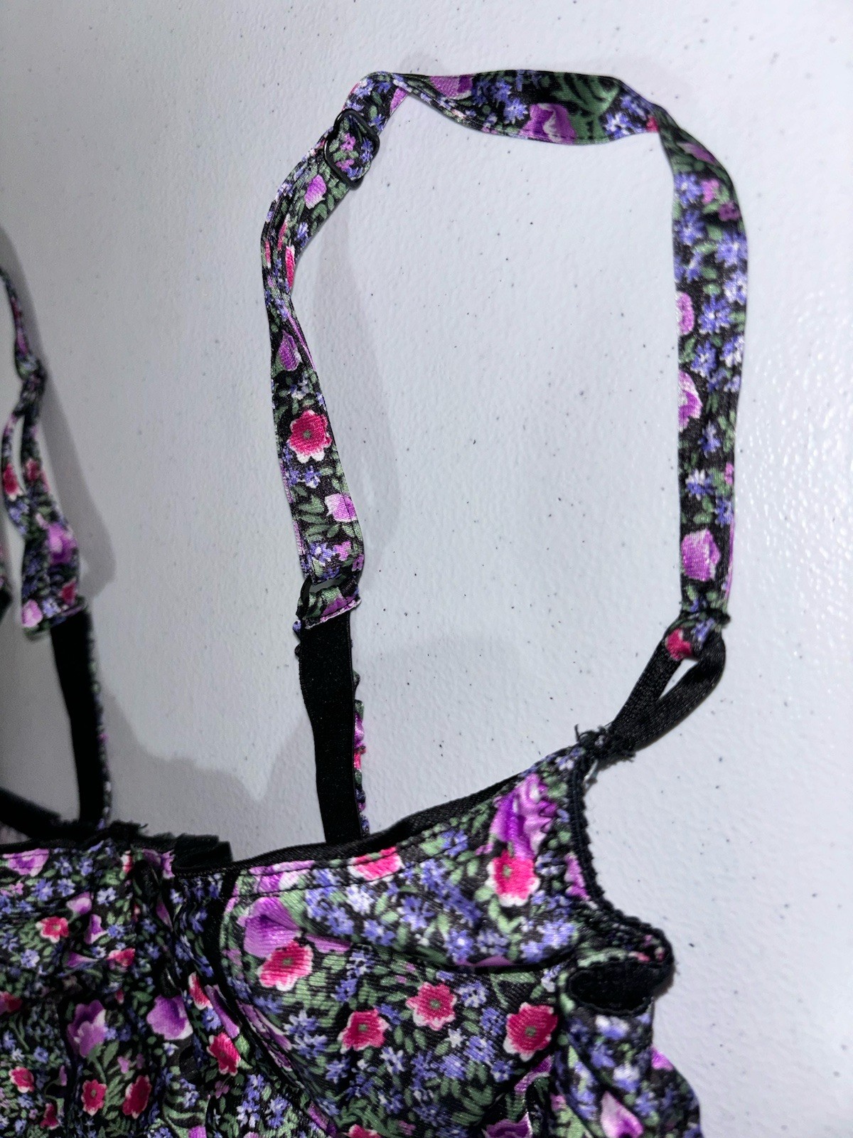 Vtg 80’s Delicates Shiny Floral Print Balconette Bustier Longline Bra SZ 32B