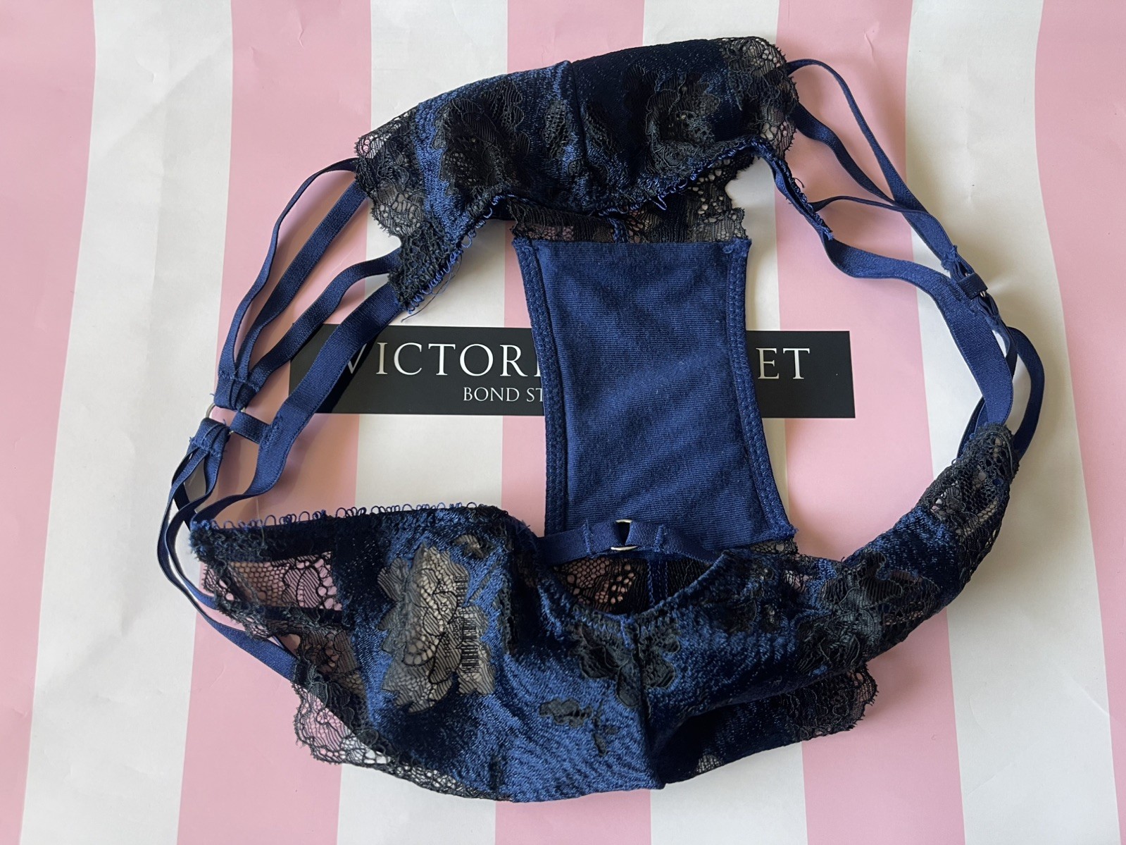 NWT VTG 2014 Victoria’s Secret “Very Sexy” Cheekini, Lace – Black/Blue – Small