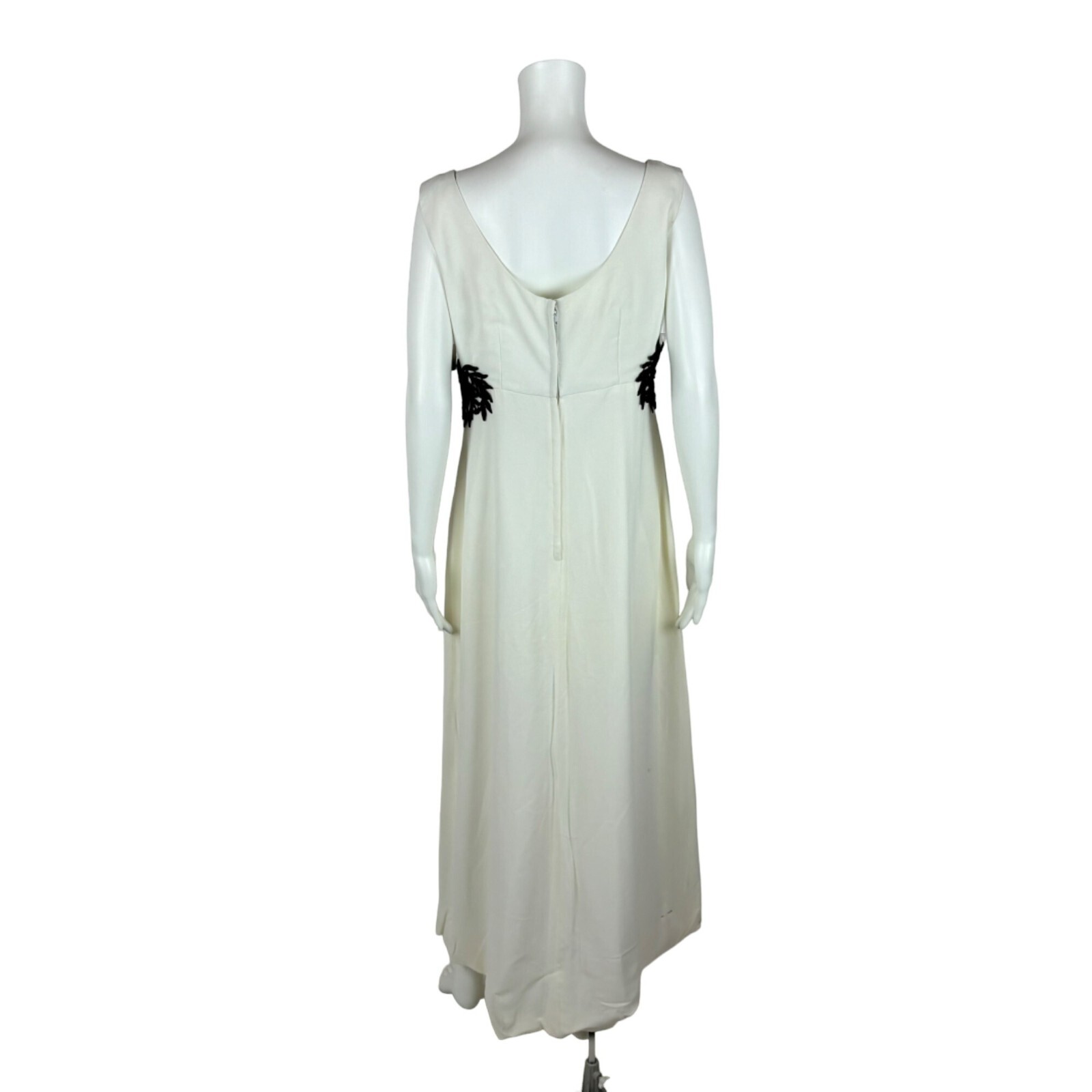 Vintage 60s Evening Dress Women’s Large White Princess Gown Black Embroidery