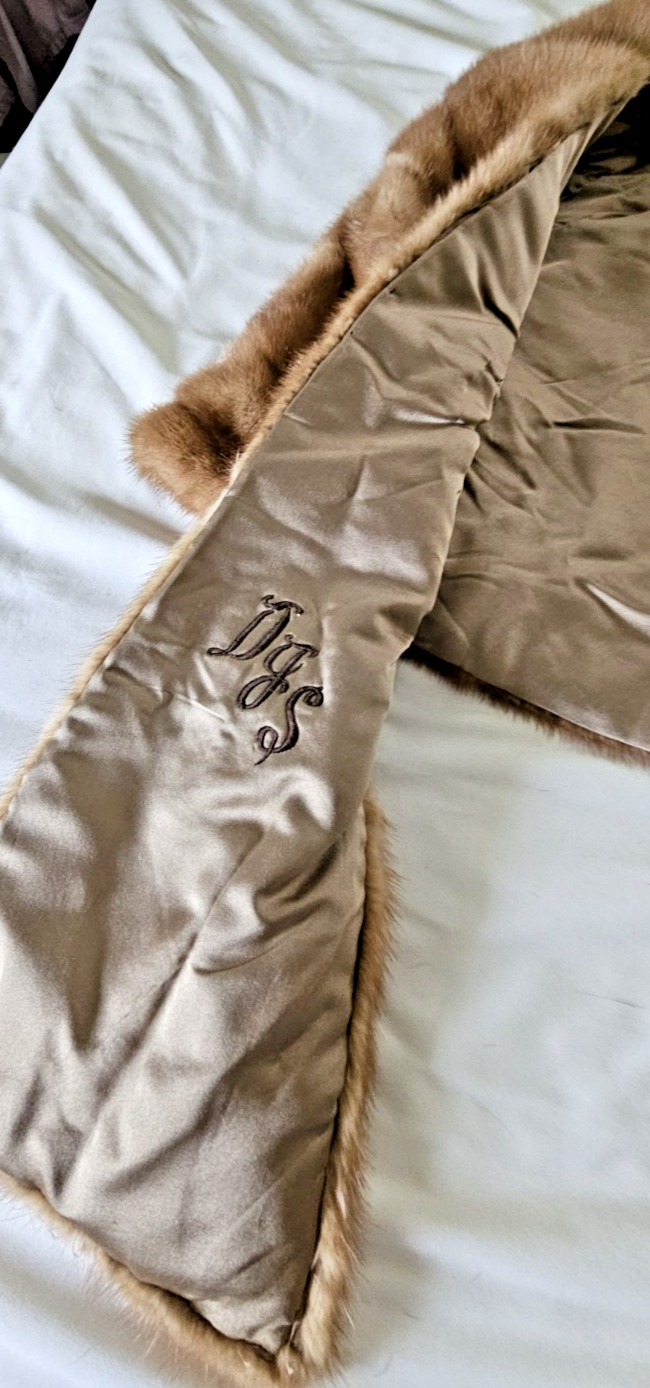 Mink Stole Cape Shawl Collar Satin Lined Pockets Med Brown MCM 50-60’s