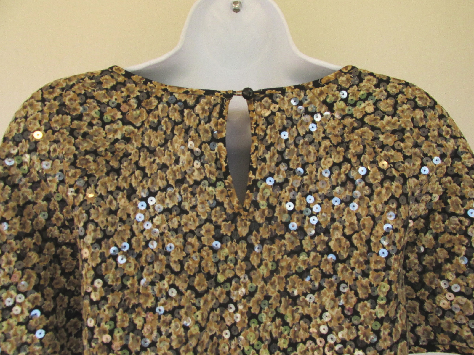VINTAGE 1960s 70s MOD DRESS SILVER THREADS SEQUINS BLACK KEY HOLE SEQUINS TAN