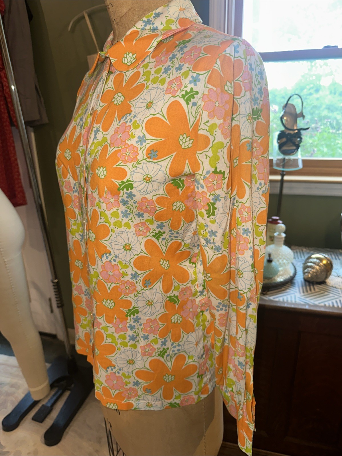 Vintage Ship 'n Shore Flower Power Blouse Orange Pink Green Floral Sz 34