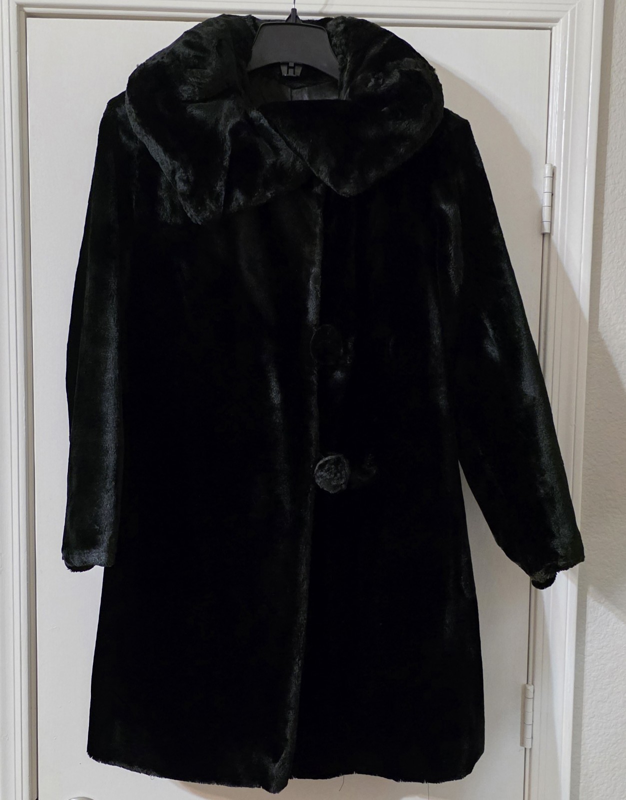 Vintage (1920s-1940s) black dyed muskrat fur coat (Hudson Fabri) Large Beautiful